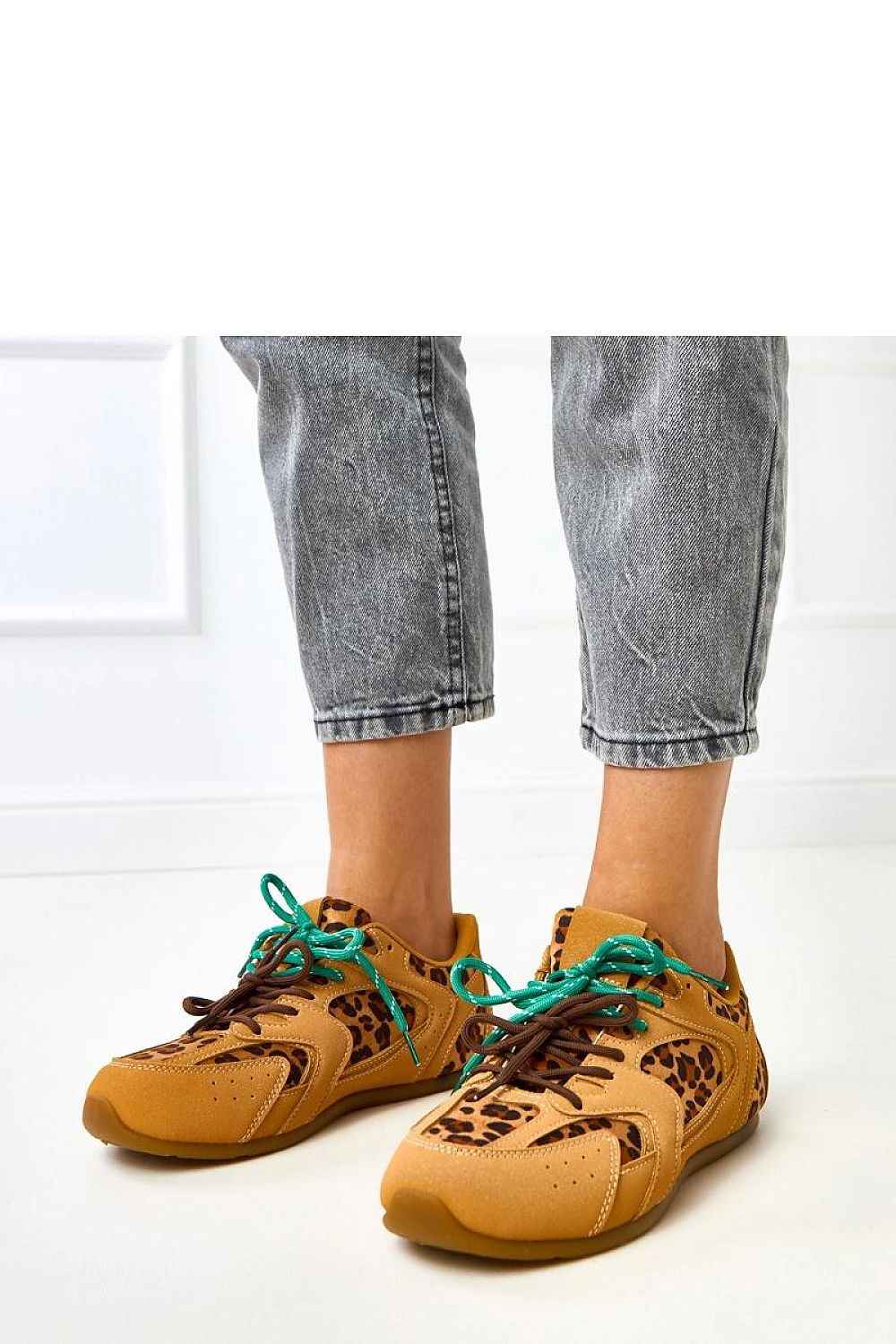 Sport Shoes model 218152